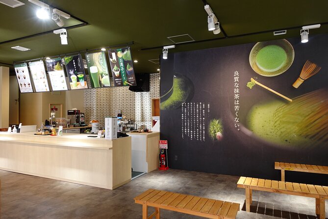 1-Day Tokyo Bus Tour - Asakusa combines old Tokyo, matcha, and lunch