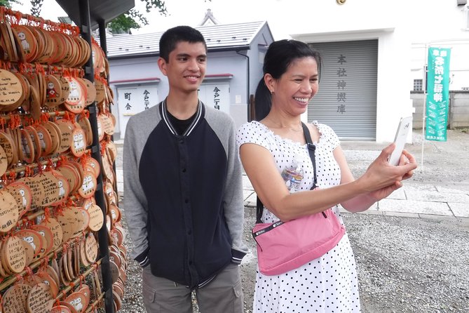 2.5 Hour-Guided Cycle Tour in the Central Tokyo - Honryuin Matsuchiyama Shoden and the radish symbols