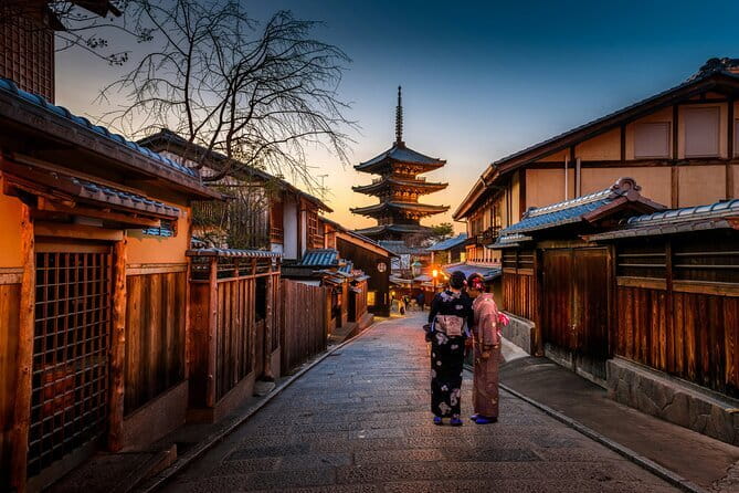 5-Hour Tokyo Private Layover Tour from Haneda Airport - Shibuya Crossing delivers the classic Tokyo snapshot
