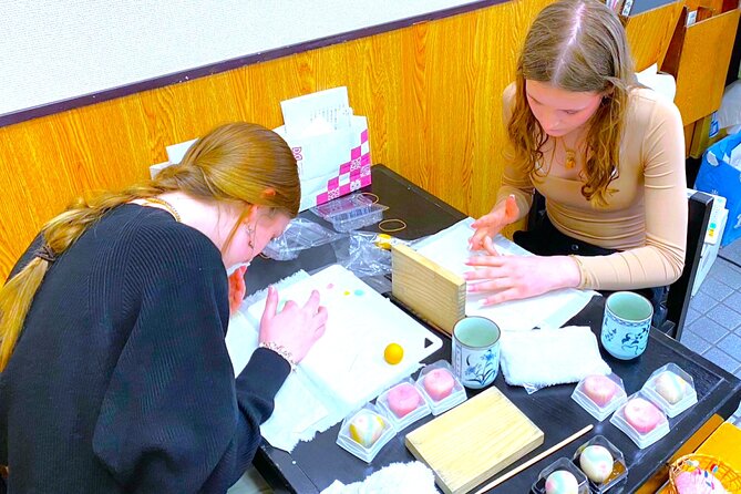 A perfect Japanese experience: Tea Ceremony and Mochi Forming - Should you book the nerikiri and tea ceremony?