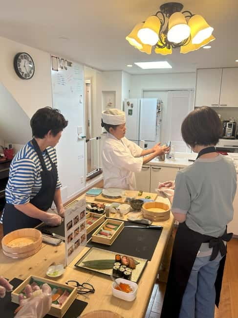 AKEMI's SUSHiKiTCHEN: A fun sushi cooking lesson in Tokyo - Key points at a glance
