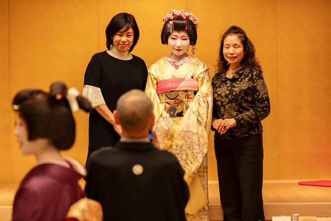 An Enchanted Evening with Geisha – A Rare Experience in Tokyo - Drinks, snacks, and seating details