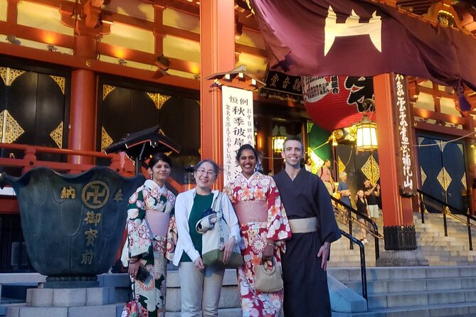 Asakusa: 1400-year history exploration - The guide, group size, and sound system