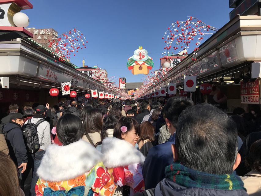 Asakusa: Kitchen knife store visits after history tour - The tourist information center and Kaminarimon