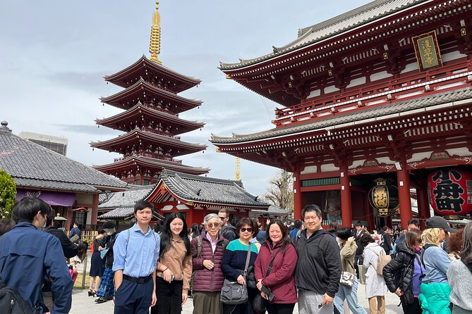 Asakusa & Ueno Private Tour - Eating and shopping through Ameyoko