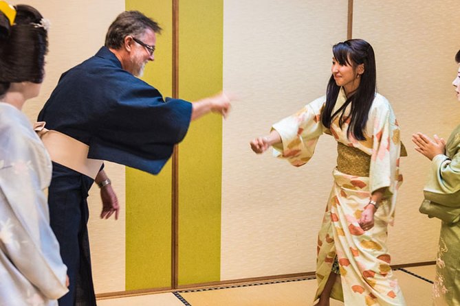 Authentic Geisha Performance with Dinner in Tokyo - Dance, music, and traditional games