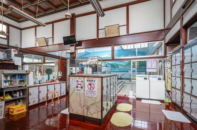 Authentic Onsen Experience Tattoo Friendly Hidden Gem in Shinjuku - Who will enjoy this most?