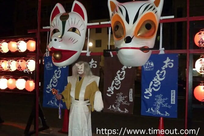 Celebrate Unique Japanese New Year Tradition Culture Festivity - The izakaya stop, sake lessons, and hinoki masu cups