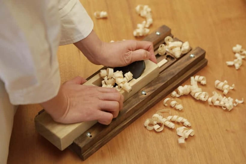 Chopstick Making Workshop in Ginza - Planing the chopsticks takes genuine effort