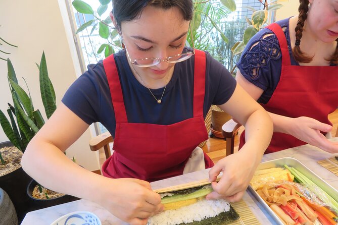 Cook Favorite Japanese Dishes with a Tokyo Mom - Starting with dashi, the backbone of the meal