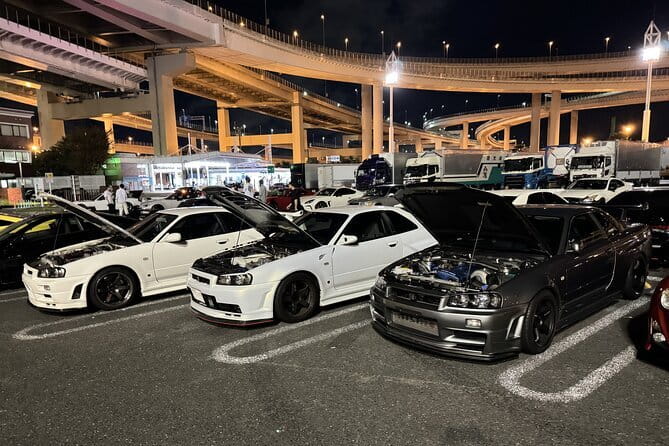 Daikoku Car meet & Tokyo Private JDM Night Tour in 700HP R34 GT-R - Daikoku Parking Area after dark