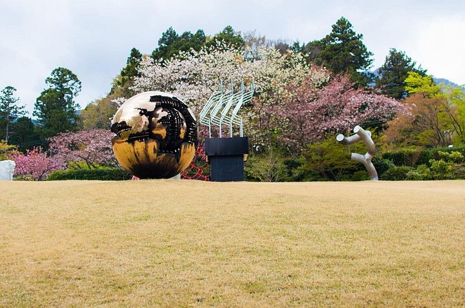 Day Trip To Mount Fuji and Hakone from Tokyo with English Guide - Hakone Shrine and Lake Ashi