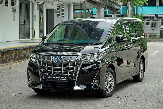 Departure Transfer from Tokyo City to Haneda Airport HND by van - Communication can make or break the transfer