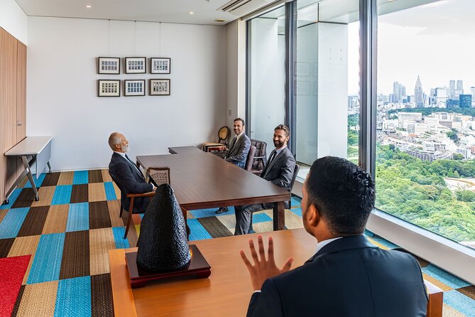 Discover Japanese Politics Over a Coffee in Tokyo - What happens during the 90-minute session