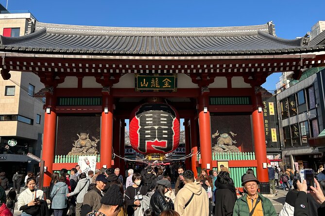 Discover the hidden gems of Tokyo:Private Tour with a Local Guide - Markets and food in Ueno and Tsukiji