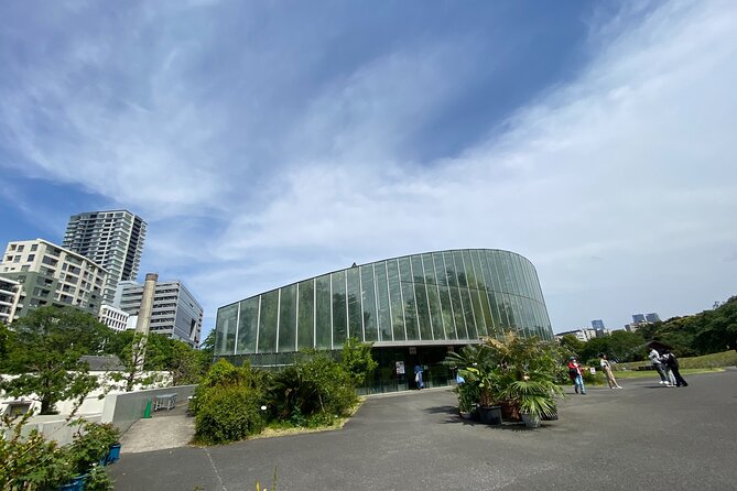 Discover the History of Shinjuku Gyoen – Private Walking Tour - The Former Western-style Rest House