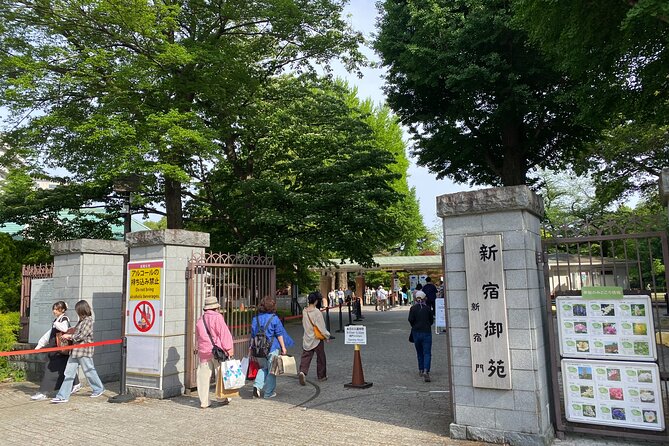 Discover the History of Shinjuku Gyoen – Private Walking Tour - Starting at Shinjuku Gate