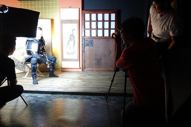 Experience of Samurai and Samurai license of Samurai Armor Photo Studio - Choosing an armor set and getting dressed