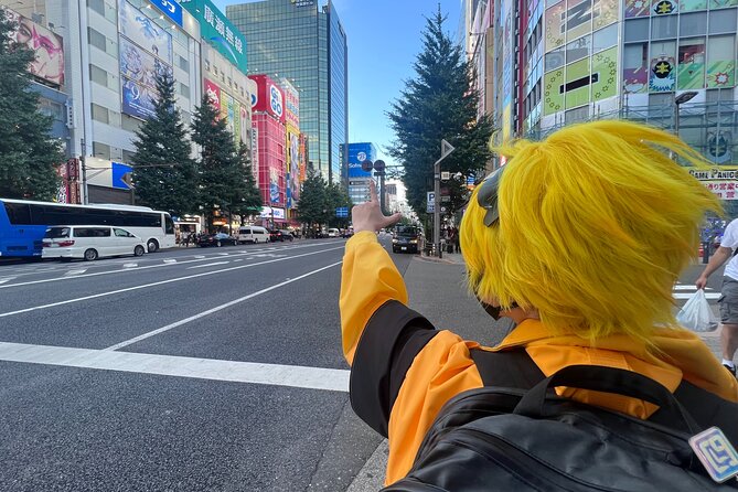 Explore Akihabara with Local Cosplayer Guide(s)! - Super Potato and the appeal of older games