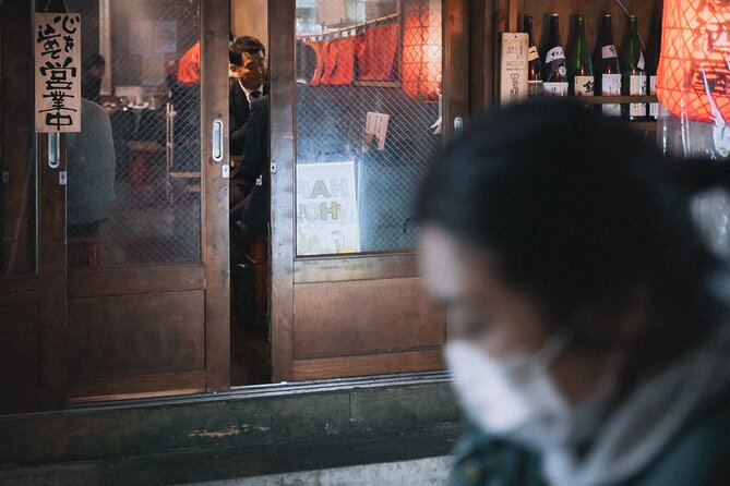 Explore Unique Tokyo Streets / Learn with a Pro Photographer - Camera settings, lenses, and useful gear