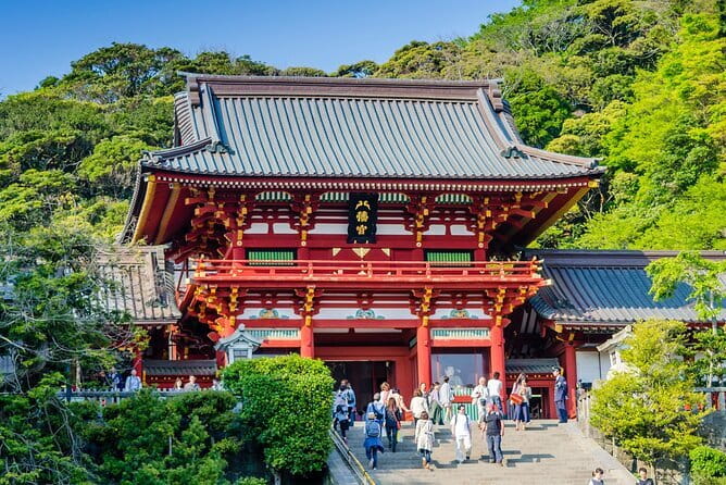 From Tokyo Kamakura, Hachimangu Shrine and Enoshima Full Day Tour - Why this Tokyo day trip works