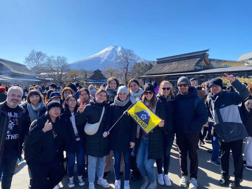 From Tokyo: Mount Fuji Full-Day Sightseeing Trip - The guides and how the day feels