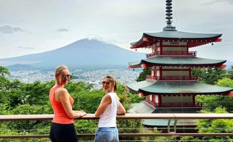 From Tokyo: Mount Fuji Private Day Tour With English Driver - Chureito Pagoda and the classic Fuji view