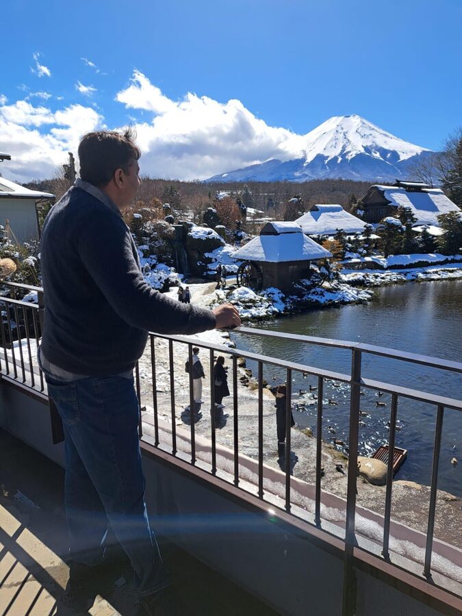 From Tokyo : Mount Fuji Private Day Tour with English Driver - Gotemba Premium Outlets with Mount Fuji in the background