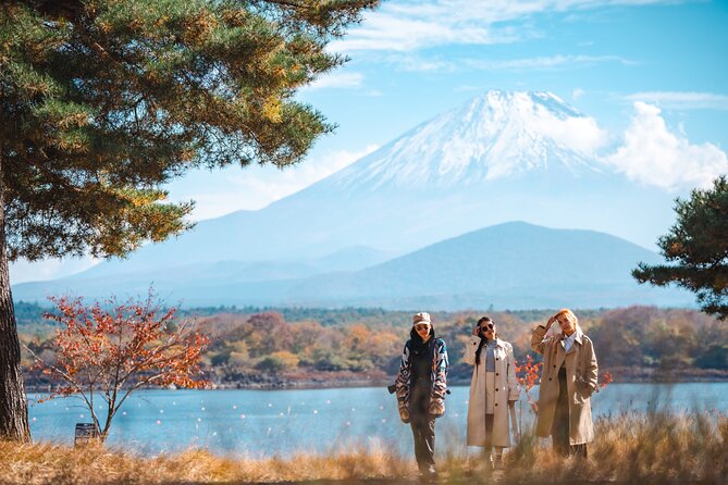 From Tokyo Mt.Fuji, Lake Kawaguchi, Makaino Farm day tour - Starting at Tokyo Station at 8:00 am