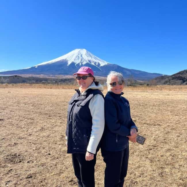 From Tokyo: Mt Fuji Private Day Tour In Luxury Land Cruiser - Oshino Hakkai, clear ponds and old-style village views