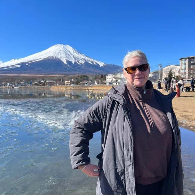 From Tokyo: Mt Fuji Private Day Tour In Luxury Land Cruiser - Lake Kawaguchi and the value of flexible timing