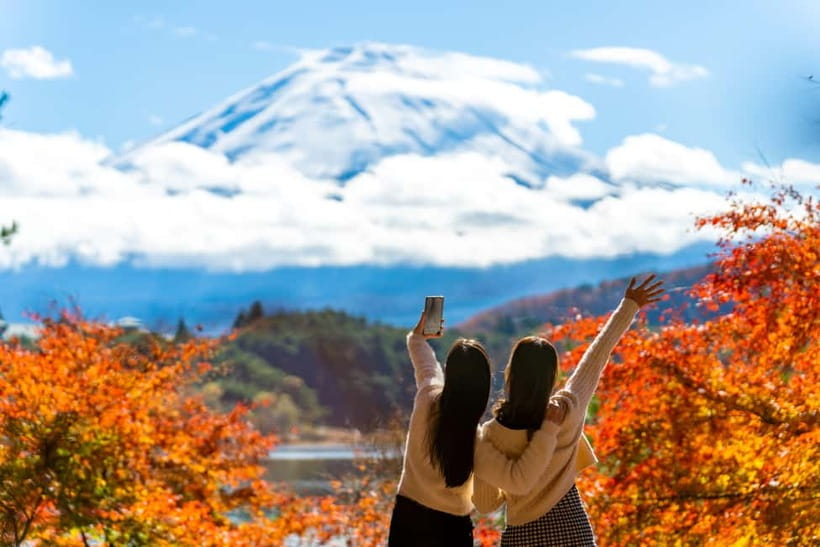 From Tokyo: Must-Visit Mount Fuji Highlight Full-Day Tour - Obuchi Sasaba and the tea-field view