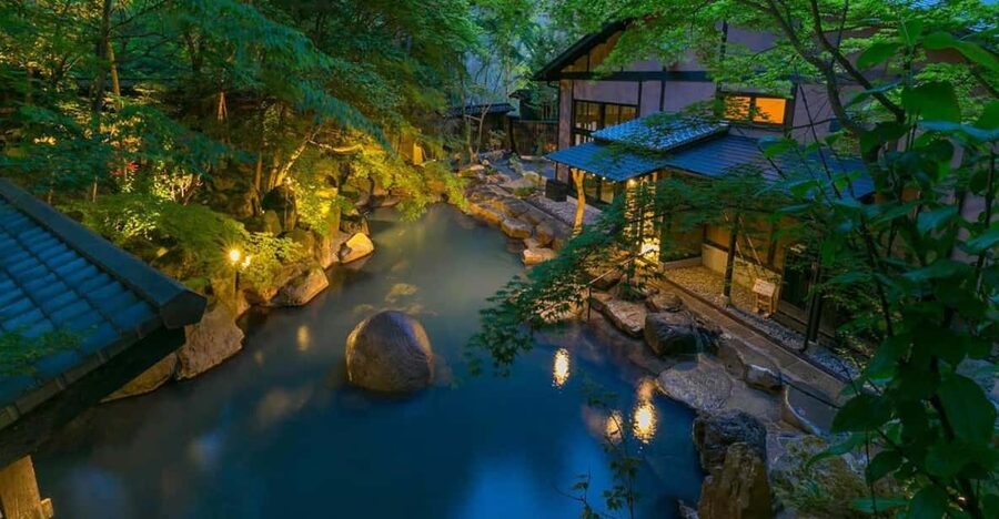 From Tokyo: Private Tour to Fuji/Hakone - Onsen, Art, Nature - Lake Ashi and the quiet power of Hakone Shrine