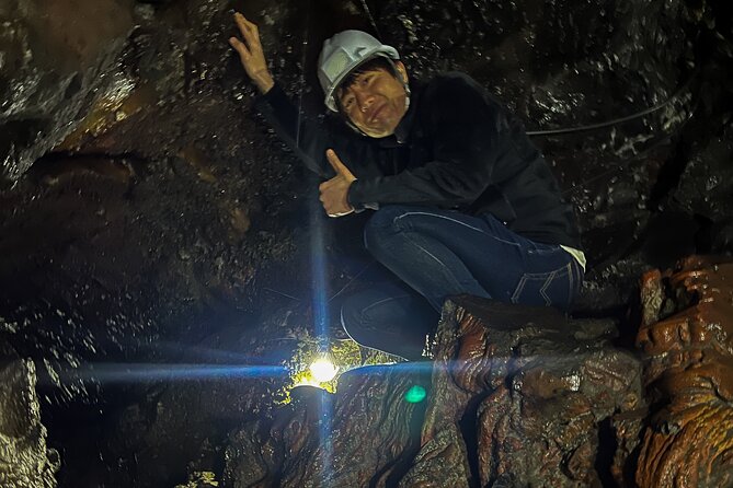 From Tokyo to Mount Fuji! Private Car Tour by Eng Speaking Driver - The Funatsu Tainai Jugata lava cave