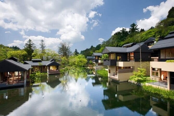 From Tokyo: Top 5 Scenic Spots of Mount Fuji Full-Day Tour - Lake Kawaguchi and the seasonal flower views
