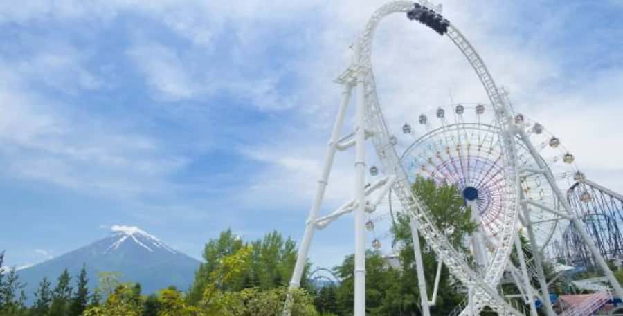 Fuji-Q Highland Amusement Park: 1 Day private tour by Car - Beyond the coasters: family attractions and the haunted house