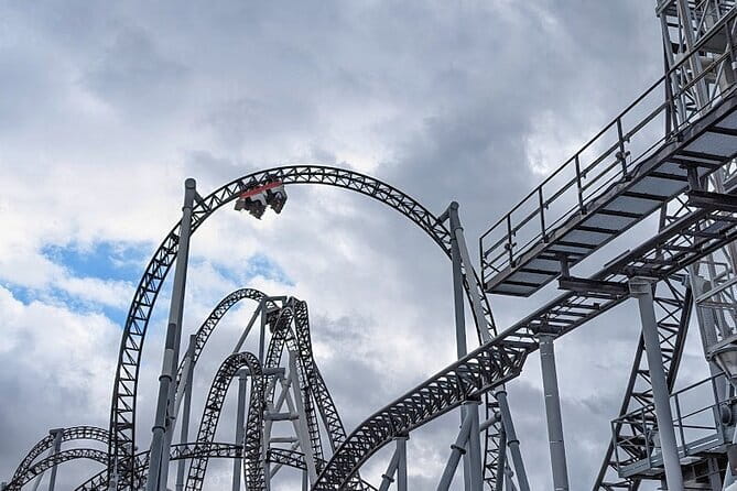 Fuji-Q Highland Amusement Park Private Tour with English Driver - Arriving at Fuji-Q Highland