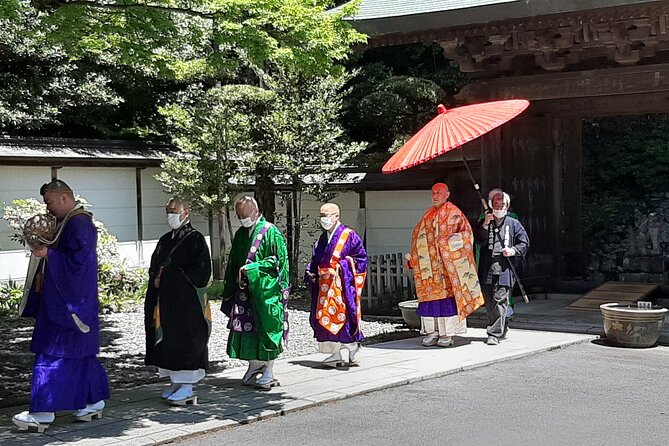 Full Day Hiking Tour at Mt.Takao including Hot Spring - Choosing the right trail for your fitness