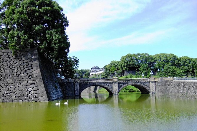 Full Day Tokyo Tour, From/To Tokyo,Yokohama, Narita, 2- 12 guests - Senso-ji gives you the best traditional opening