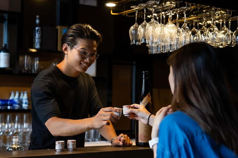 Ginza, Tokyo: Sake Experience with traditional vessels - Three pours designed for a first taste