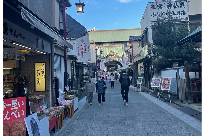 Goshuin Collecting & Garden Walk in Local Tokyo - Learning how to collect goshuin respectfully