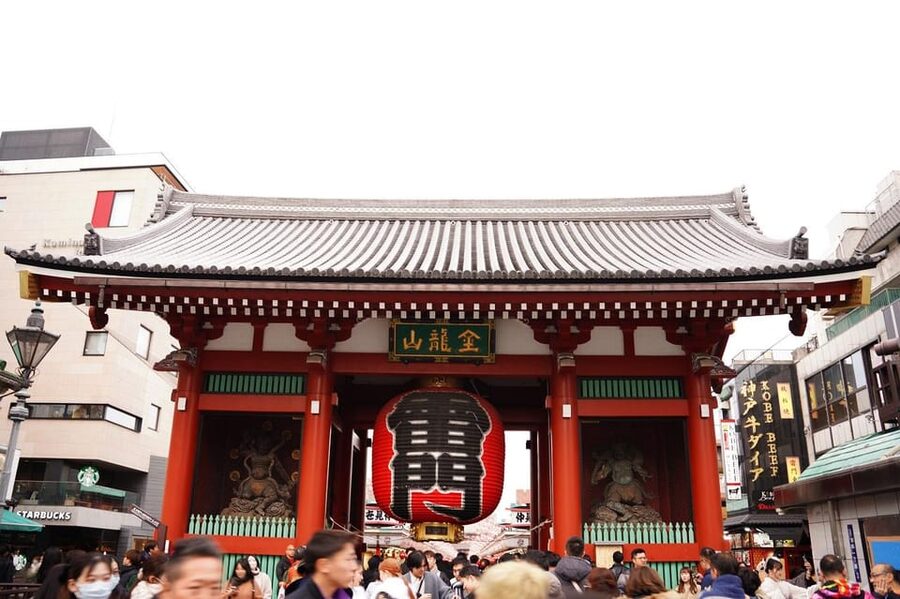 Guided Tour of Walking and Photography in Asakusa in kimono - Senso-ji Temple and the pagoda view