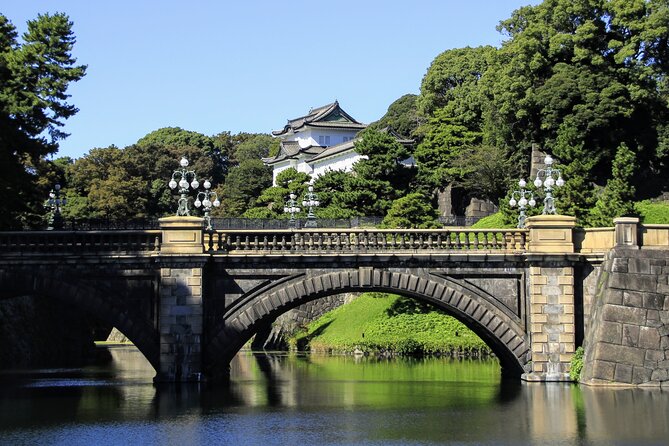 Half Day Sightseeing Tour in Tokyo - What you really see at the Imperial Palace