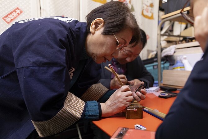Hand-carved stamps made with craftsmen in Asakusa, Tokyo - The Artisan Makes the Difference