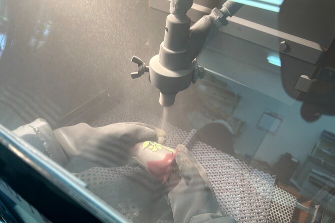 Handmade Japanese Glass Art Sandblasting Workshop in Tokyo - Practical details before you reserve