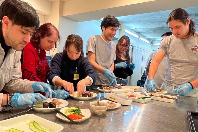 Hands On Wagyu Sushi Making Experience - Who should book this class?