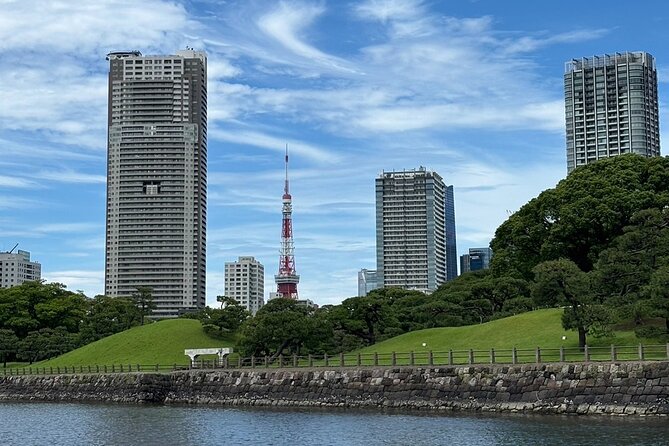 Haneda Airport Private Transfer – Luxury Car & Meet & Greet - The $86.31 price and where the value sits