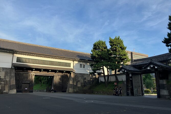 Imperial Palace or Edo Castle Time Trip Learning Walking Tour - Is $3.25 a good value?