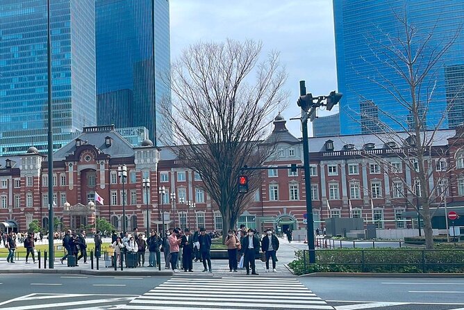 Imperial Palace to Tokyo Station Historical Walking Tour - Kokyo Gaien and the palace exterior