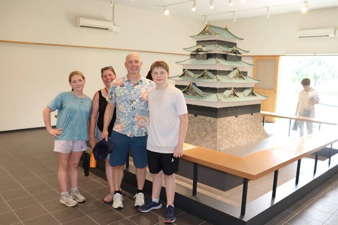 Imperial Palace Tour: Discover Samurai History with a Local Guide - Nijubashi Bridge and the classic palace view